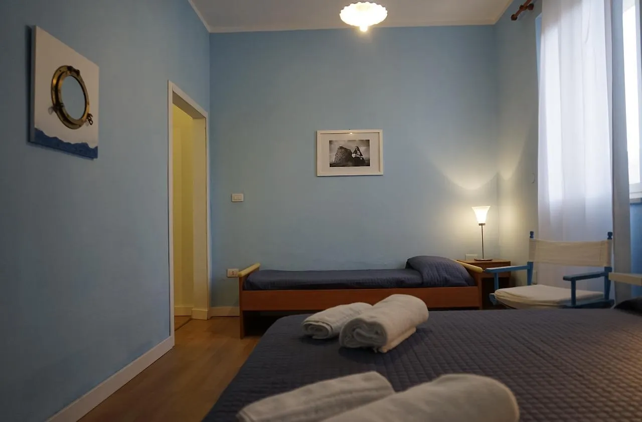 Apartment Ampio Appartamento Via De Giorgio 8 Alghero Italy